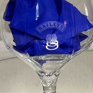 BAILEYS IRISH CREAM LIQUEUR STEMMED TULIP GLASSES WHITE ETCHING-6 OZ~SET OF 2